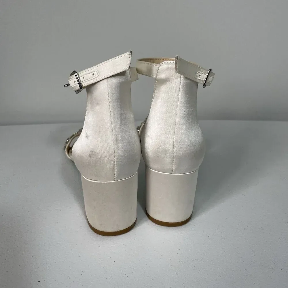 Betsey Johnson SB-Mel Block Heel Shoes Jeweled Satin Sandal Ivory Formal Size 9